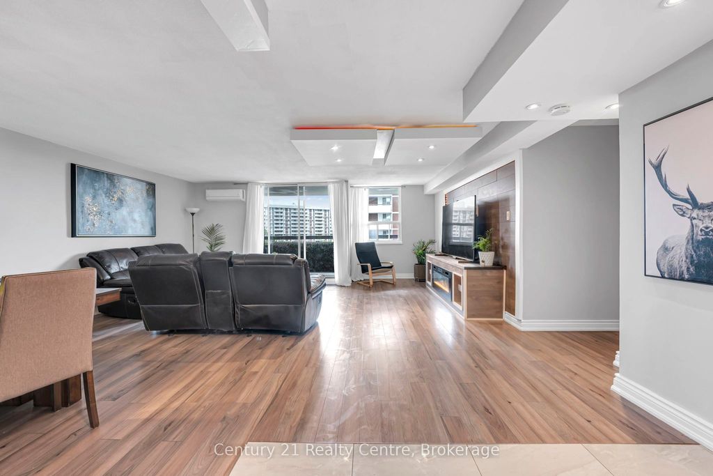 Photo of 1 Royal Orchard Boulevard #509, Markham, ON L3T 3C2 (MLS # N13018008)