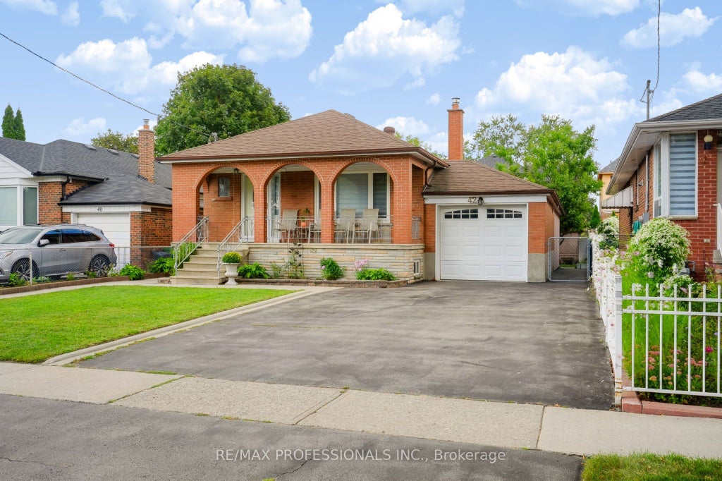 Photo of 42 Woolgar Avenue, Toronto, ON M8Z 4Y7 (MLS # W13789932)