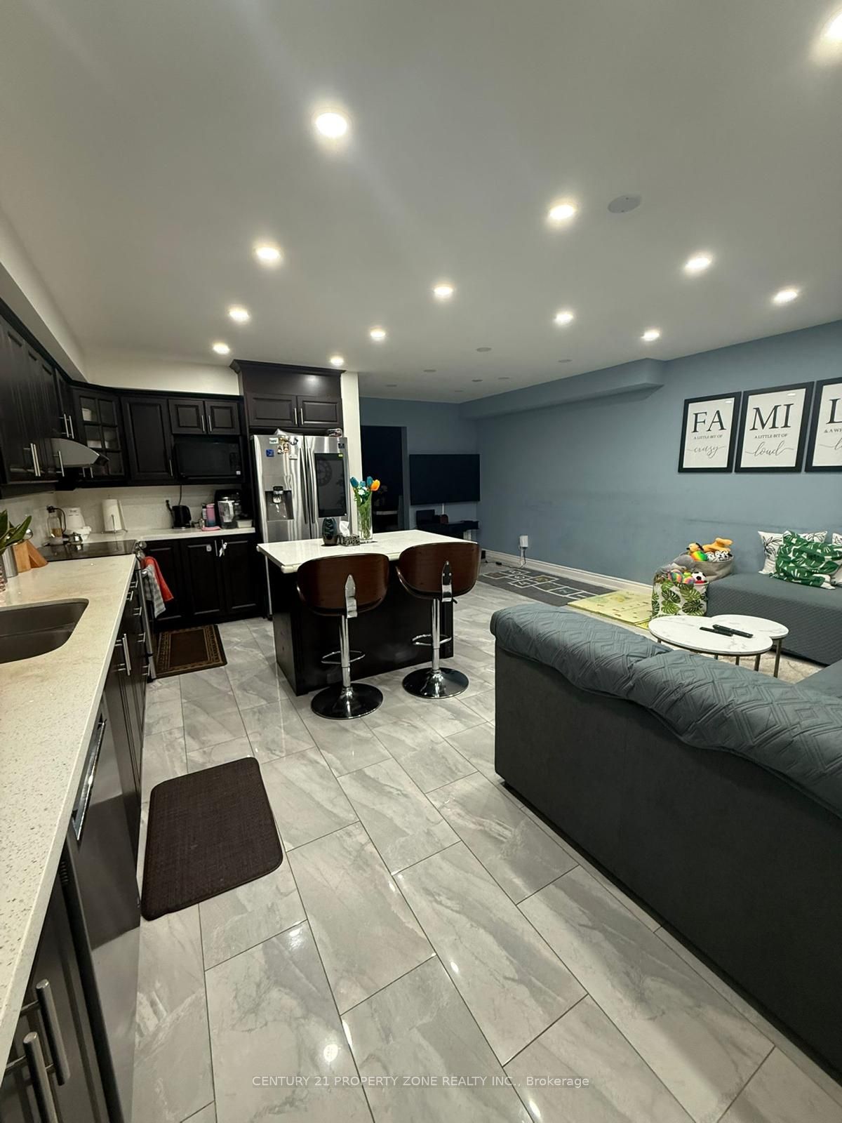 321 Aspendale Crescent