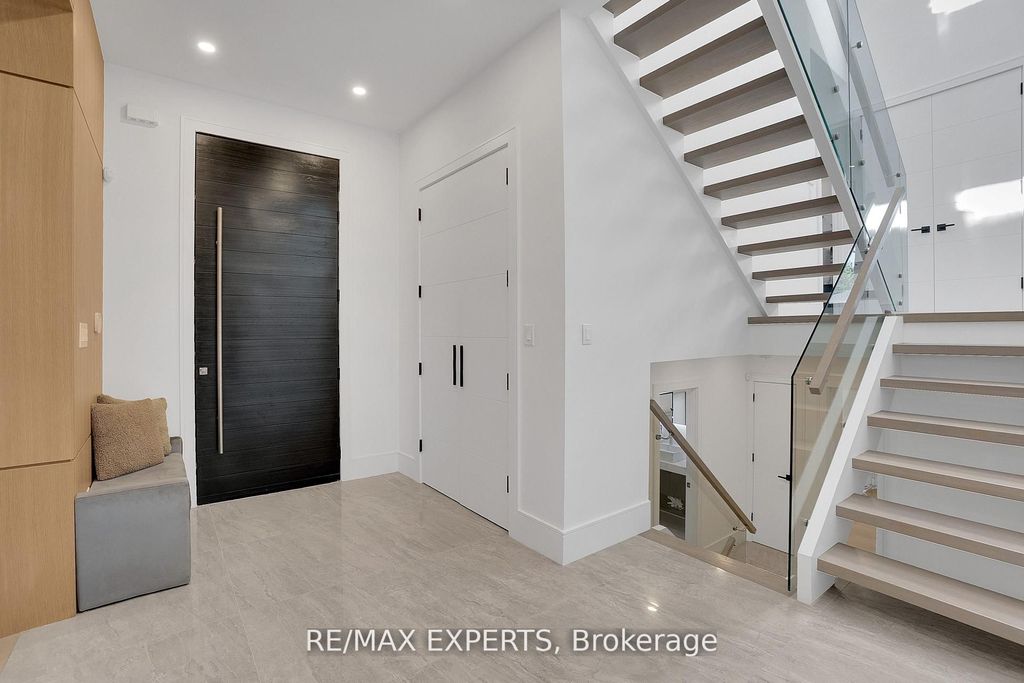 Photo of 7 Woodvalley Drive, Toronto, ON M9A 4H2 (MLS # W12818656)