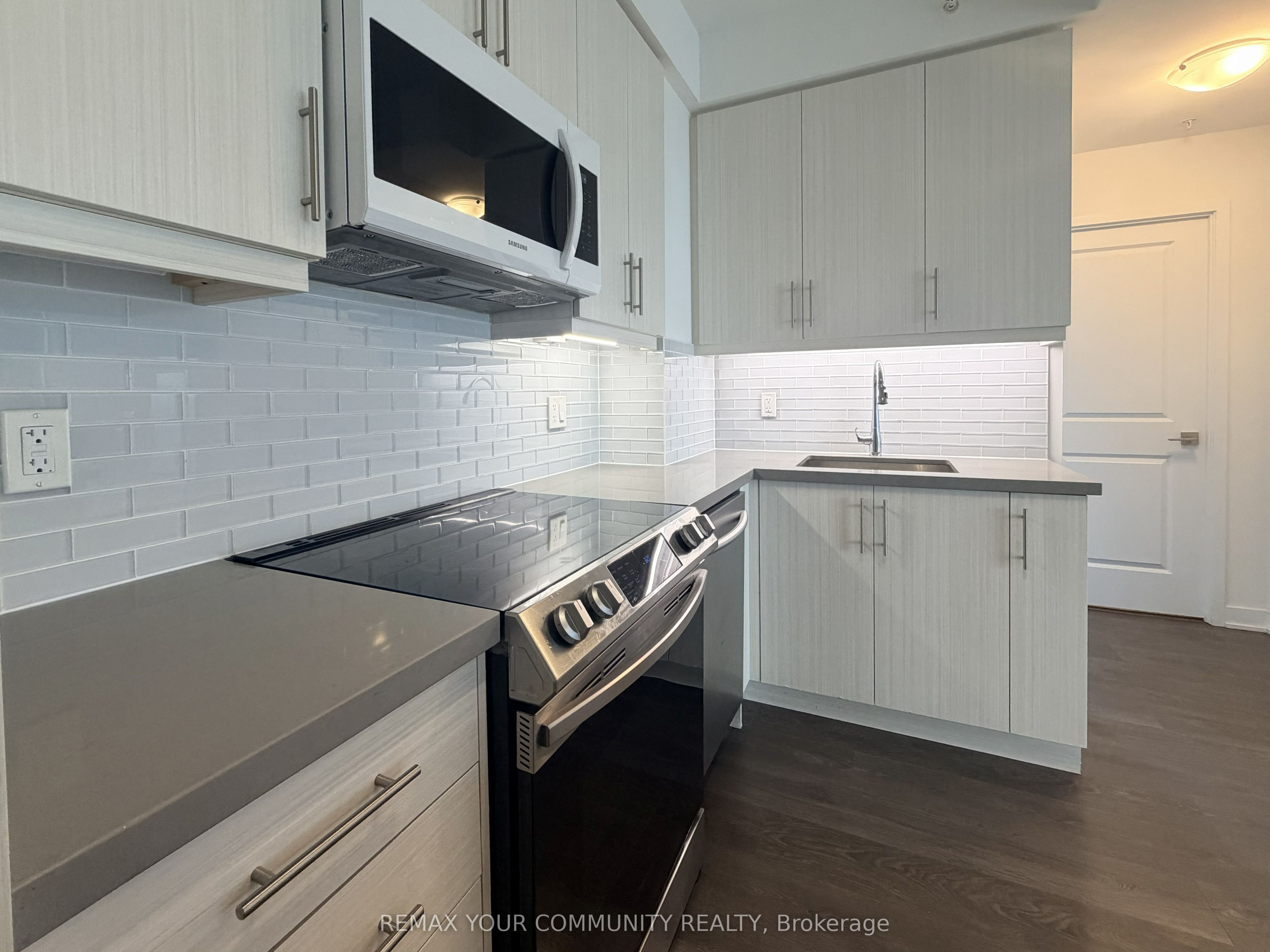 75 Oneida Crescent 1809