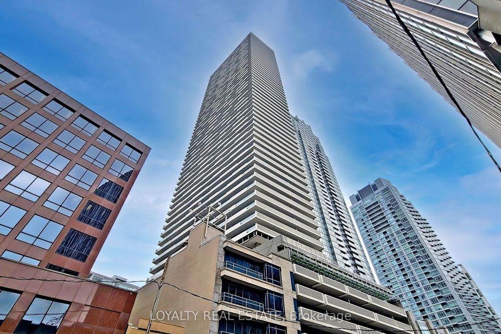 Photo of 2221 Yonge Street #1705, Toronto, ON M4S 2B4 (MLS # C13165278)