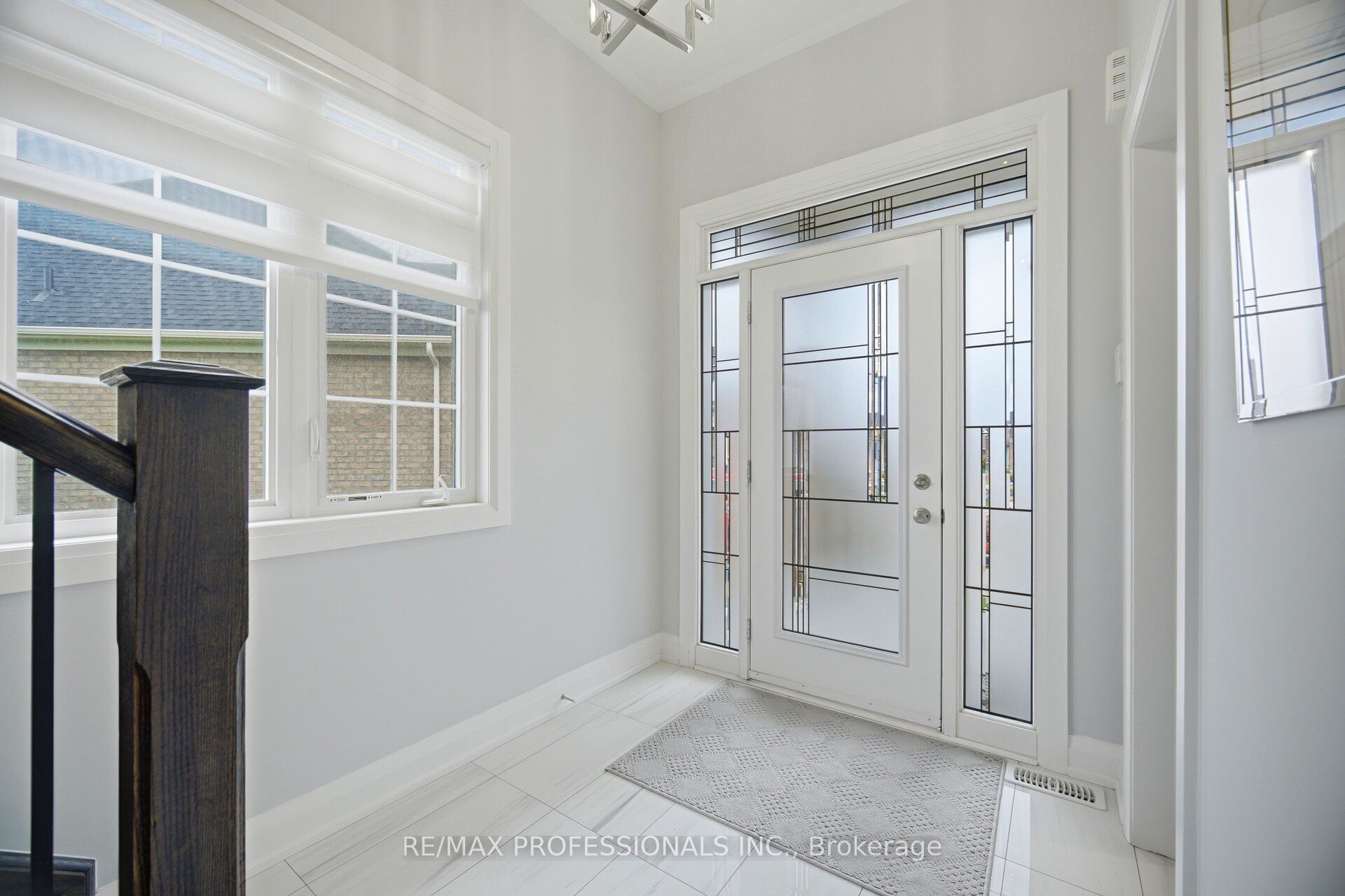 40 Bluestone Crescent