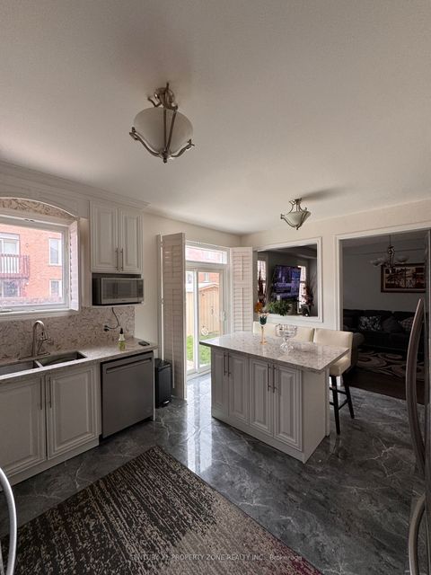 33 Gamson Crescent Master bedroom Brampton ON L6R 0V7