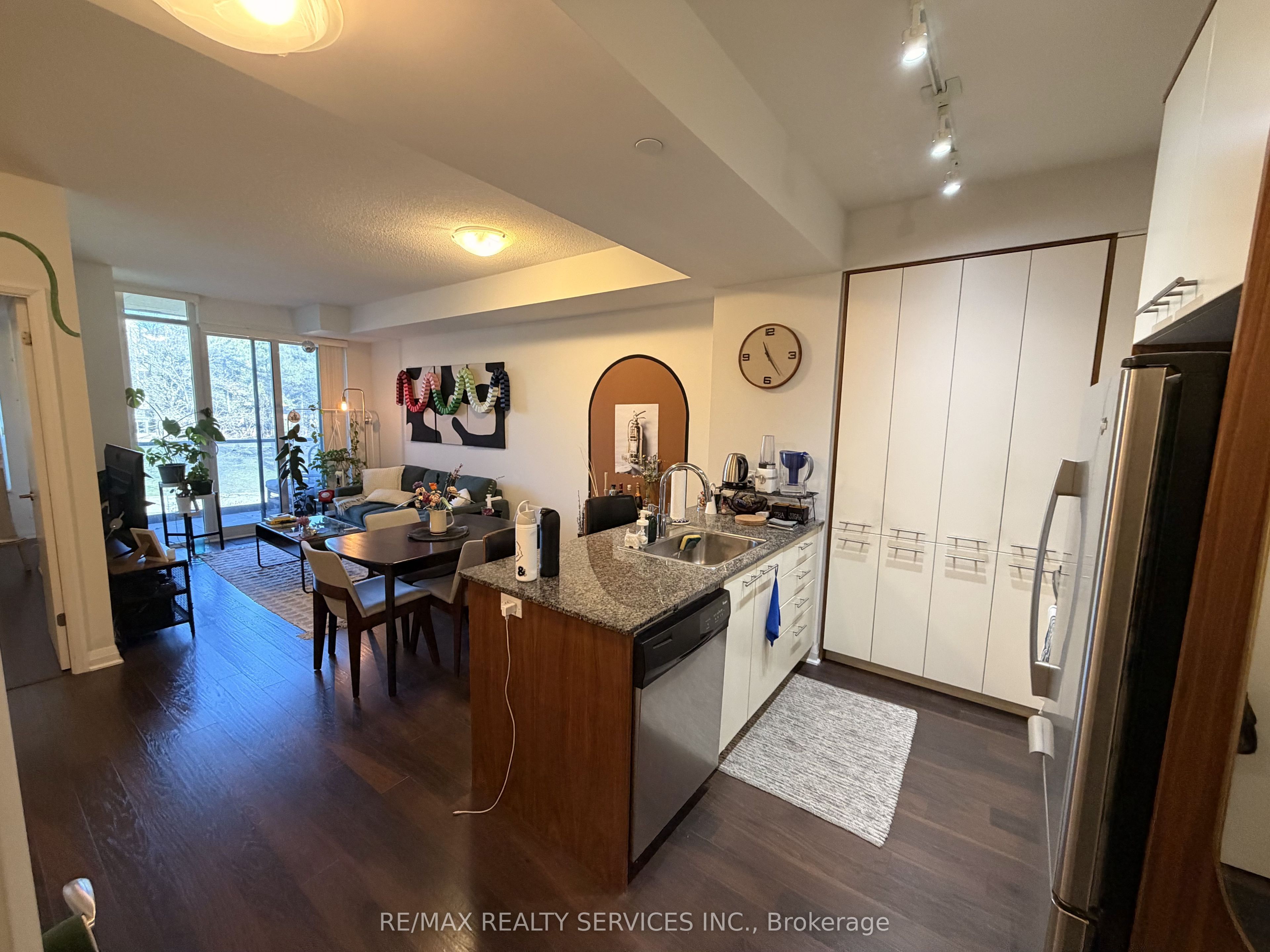 1 Valhalla Inn Road 211