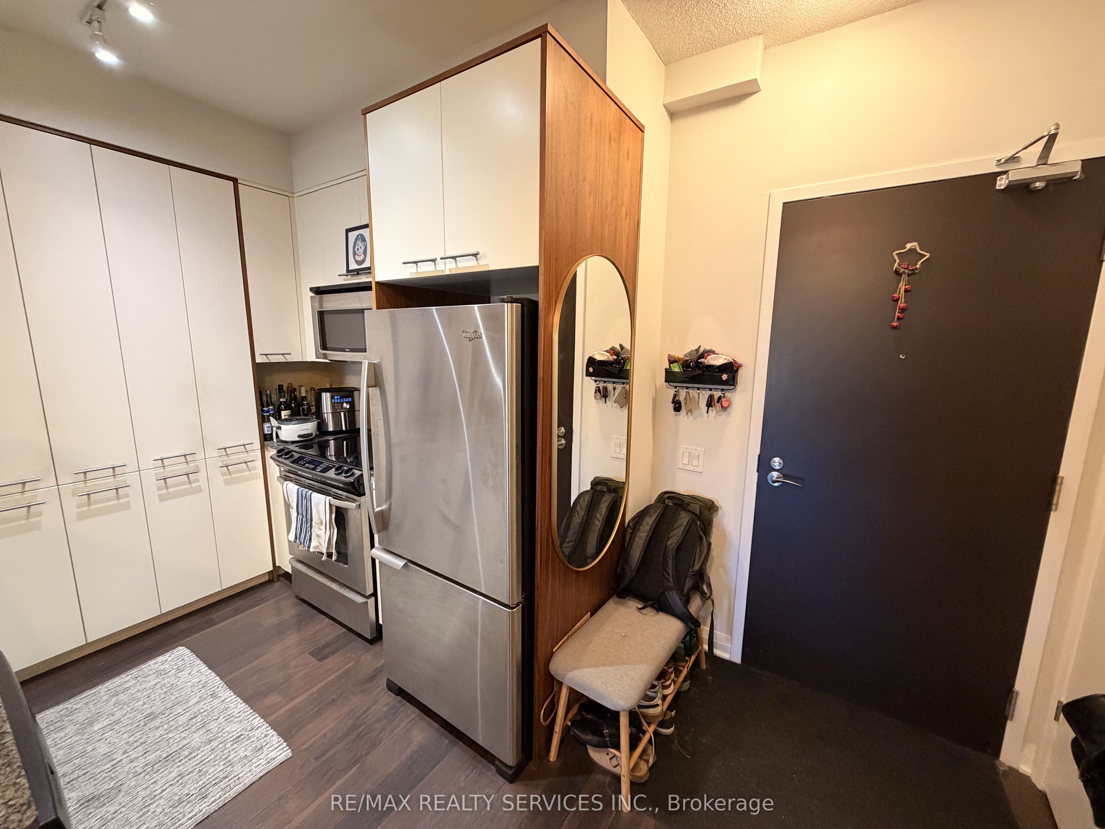 1 Valhalla Inn Road 211