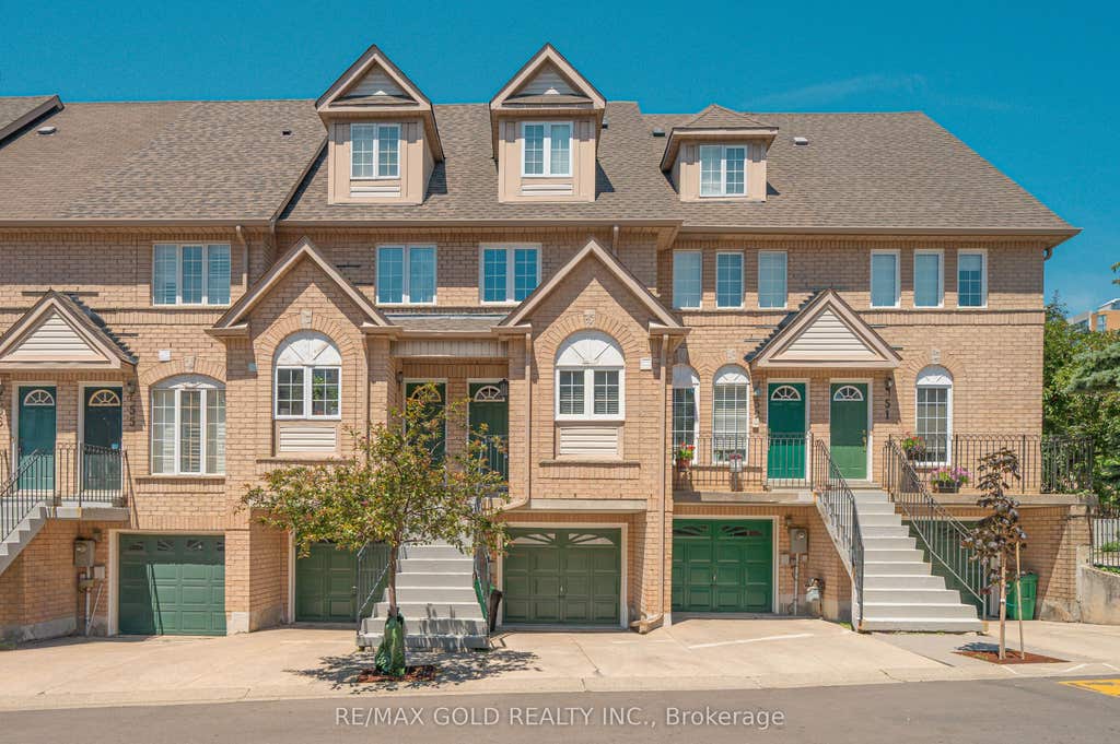 Photo of 80 Strathaven Drive #53, Mississauga, ON L5R 3V9 (MLS # W13688846)