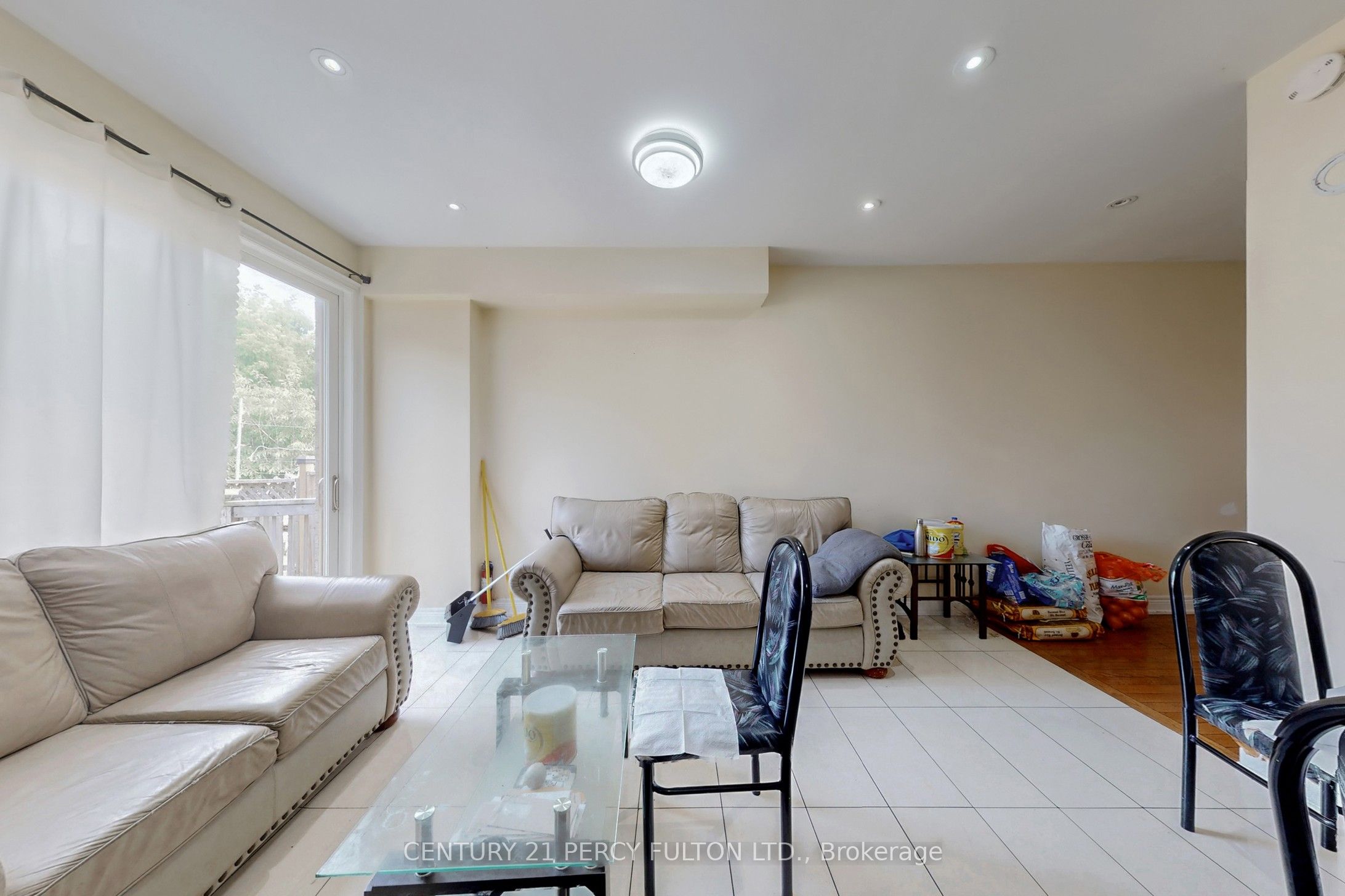 33 Wanstead Avenue