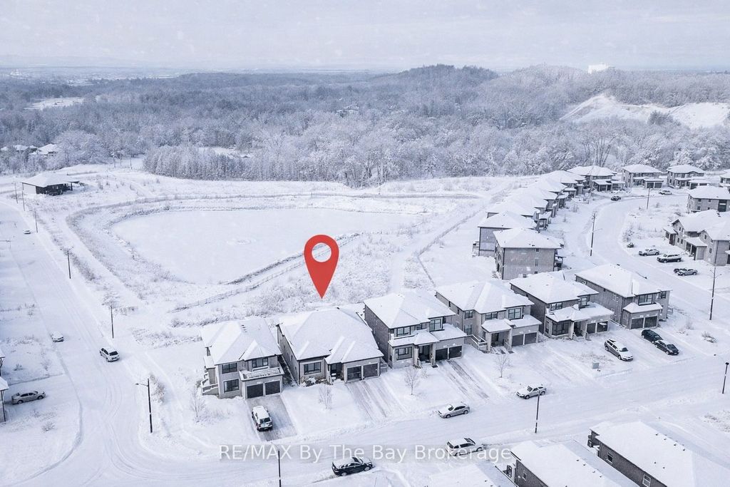 Photo of 33 Nicort Road, Wasaga Beach, ON L9Z 1J7 (MLS # S12715868)