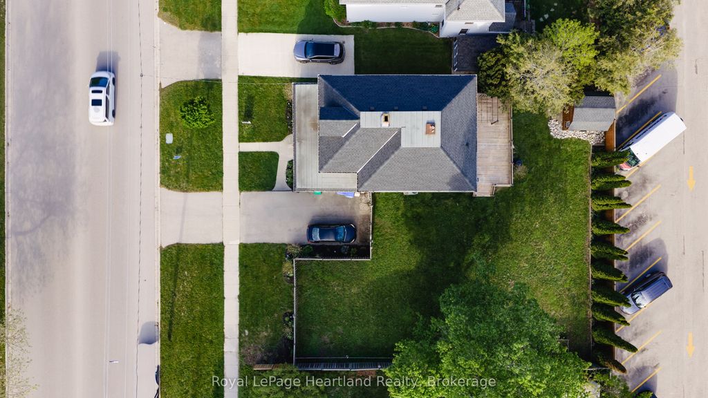 Photo of 14 Elgin Avenue E, Goderich, ON N7A 1K2 (MLS # X13579862)