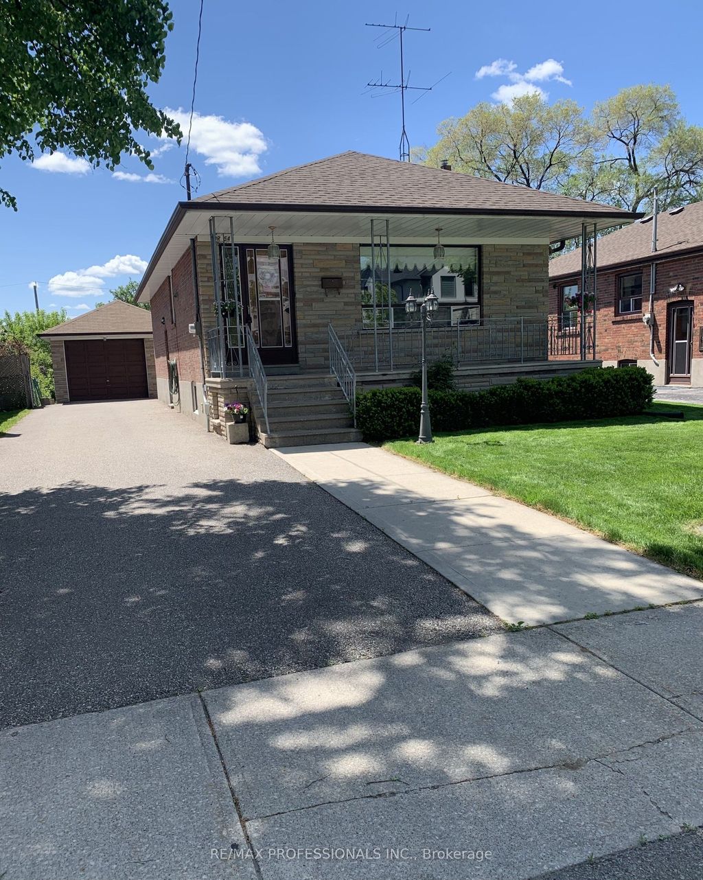 Photo of 54 Culnan Avenue, Toronto, ON M8Z 5B2 (MLS # W13217732)