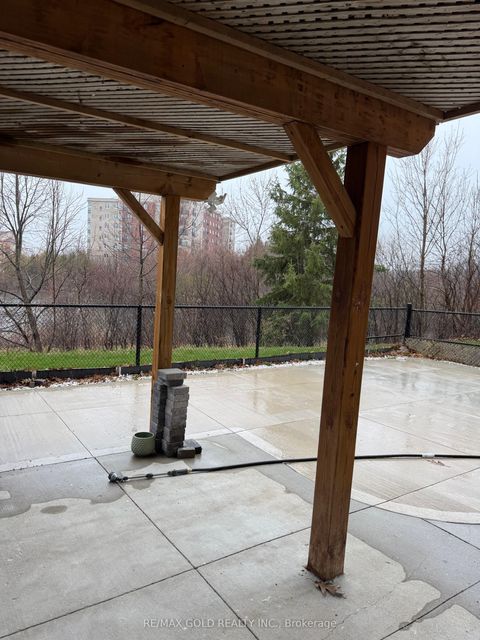 76 Tatra Crescent N Brampton ON L6Y 0K6