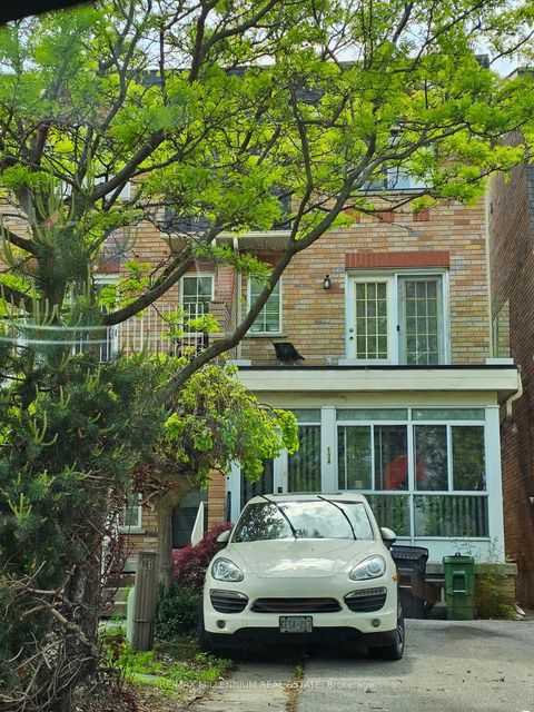 134 Rankin Crescent Toronto ON M6P 4G6