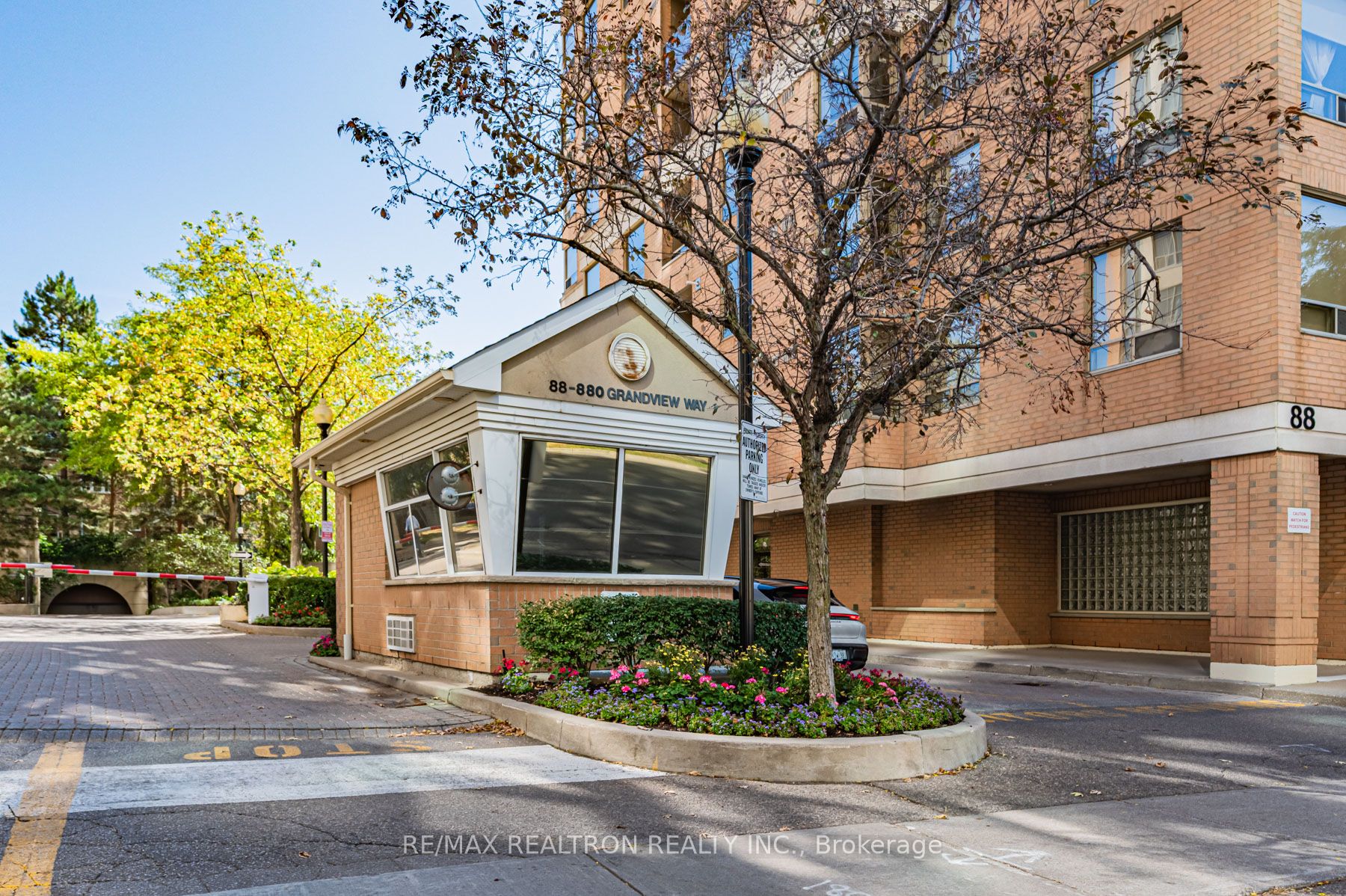 88 Grandview Way 609
