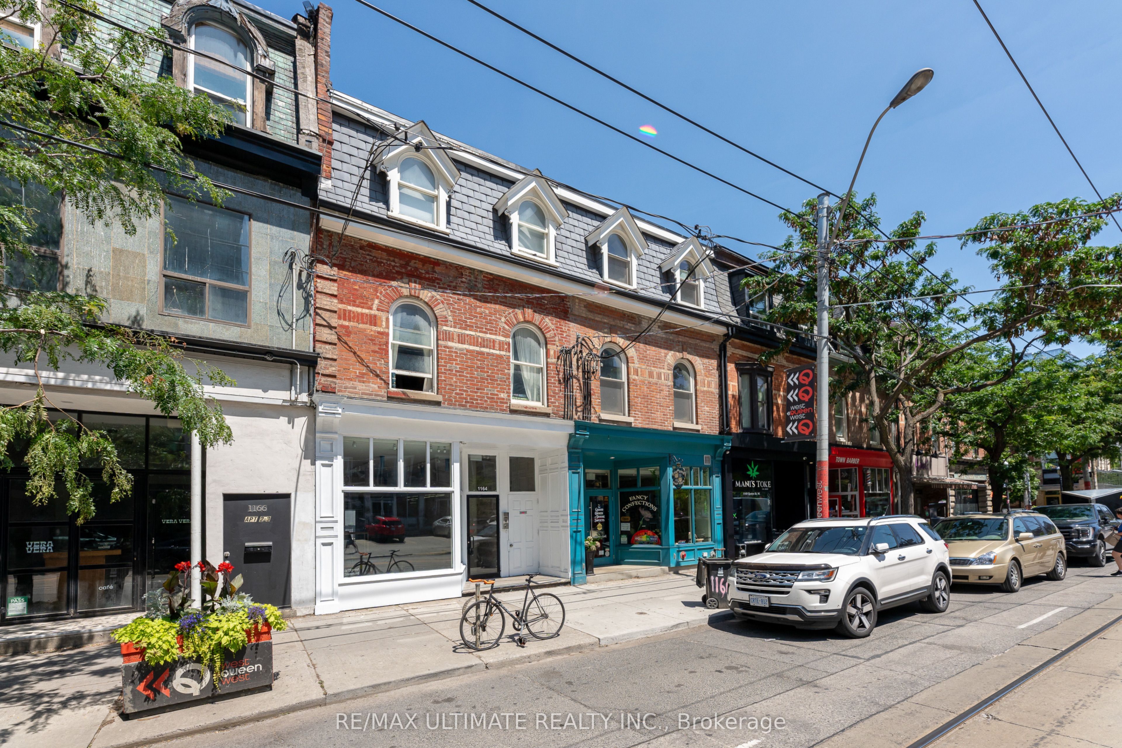 1164 QUEEN Street W