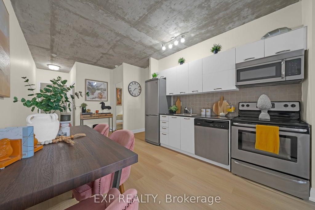 Photo of 150 Sudbury Street #403, Toronto, ON M6J 3S8 (MLS # C13751276)