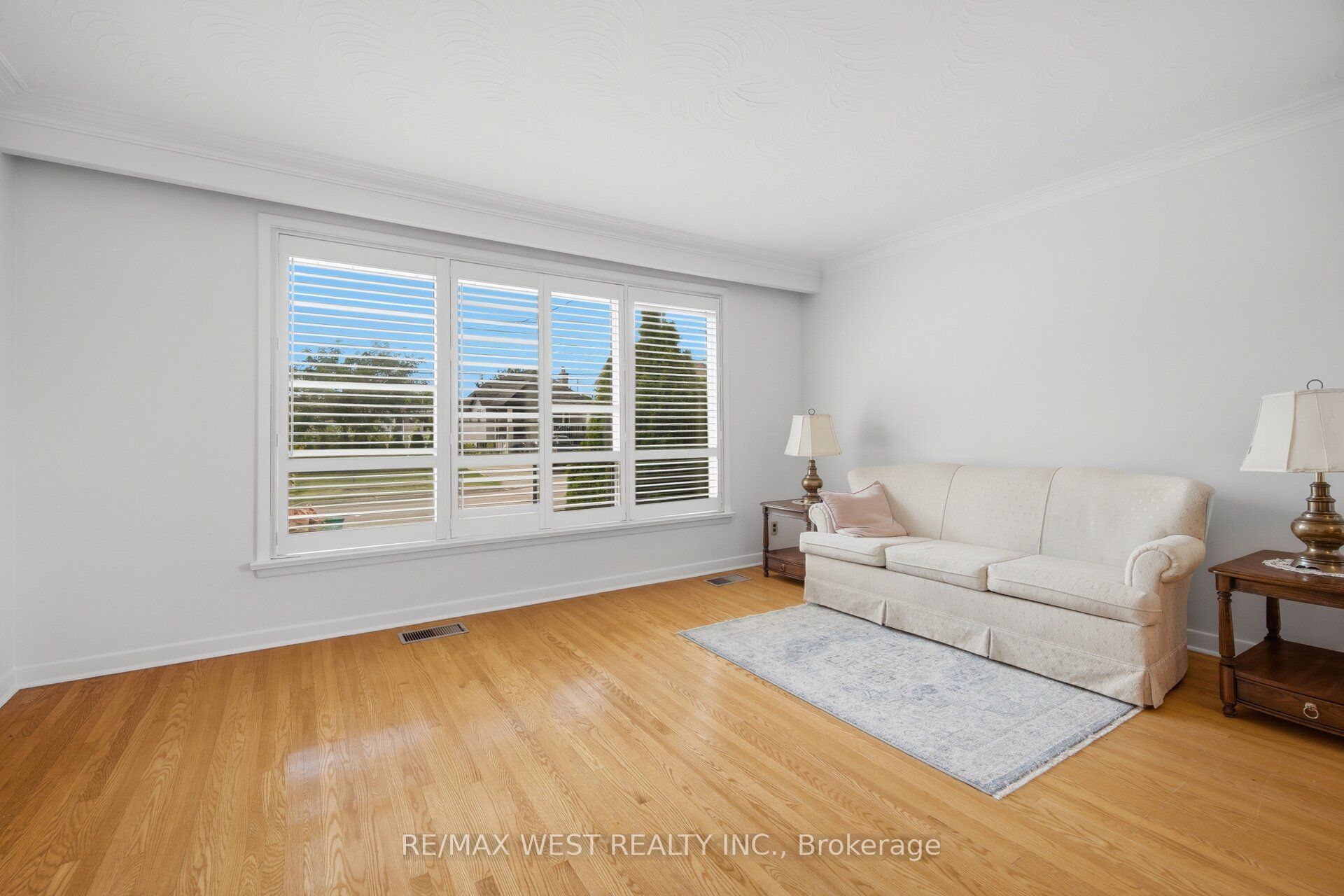 89 Wendell Avenue