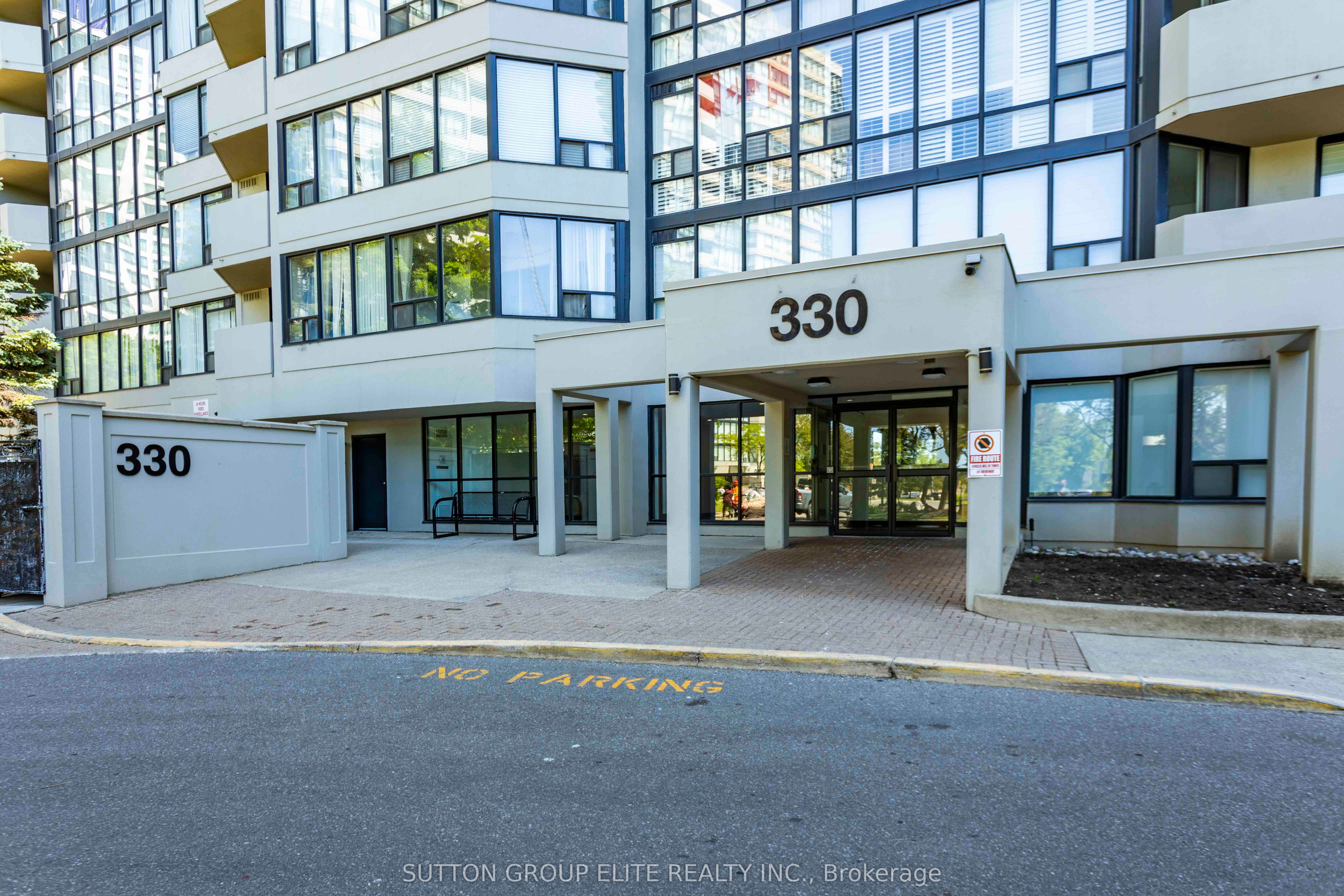 330 Rathburn Road W 1206