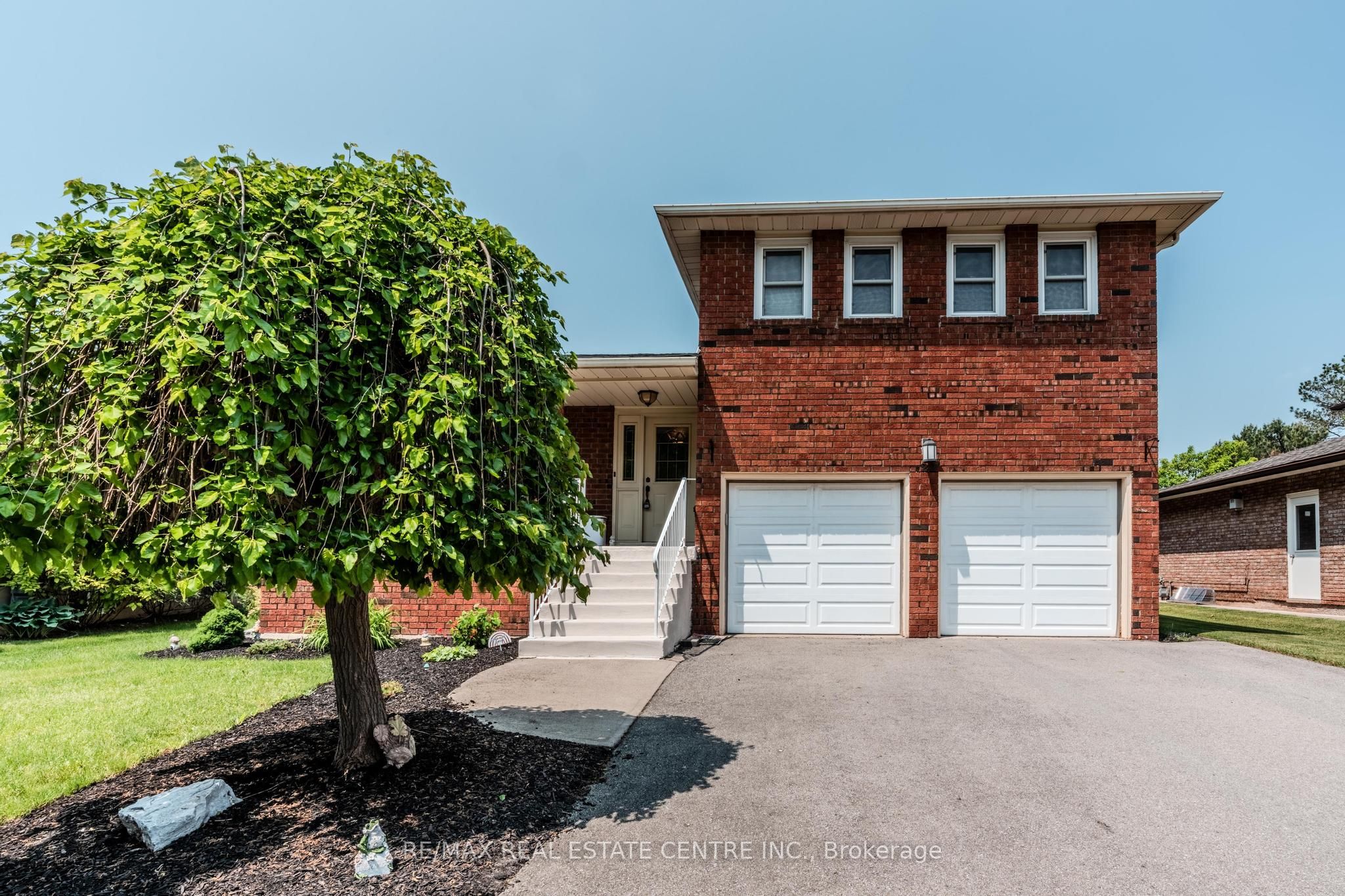 22 Hillside Drive