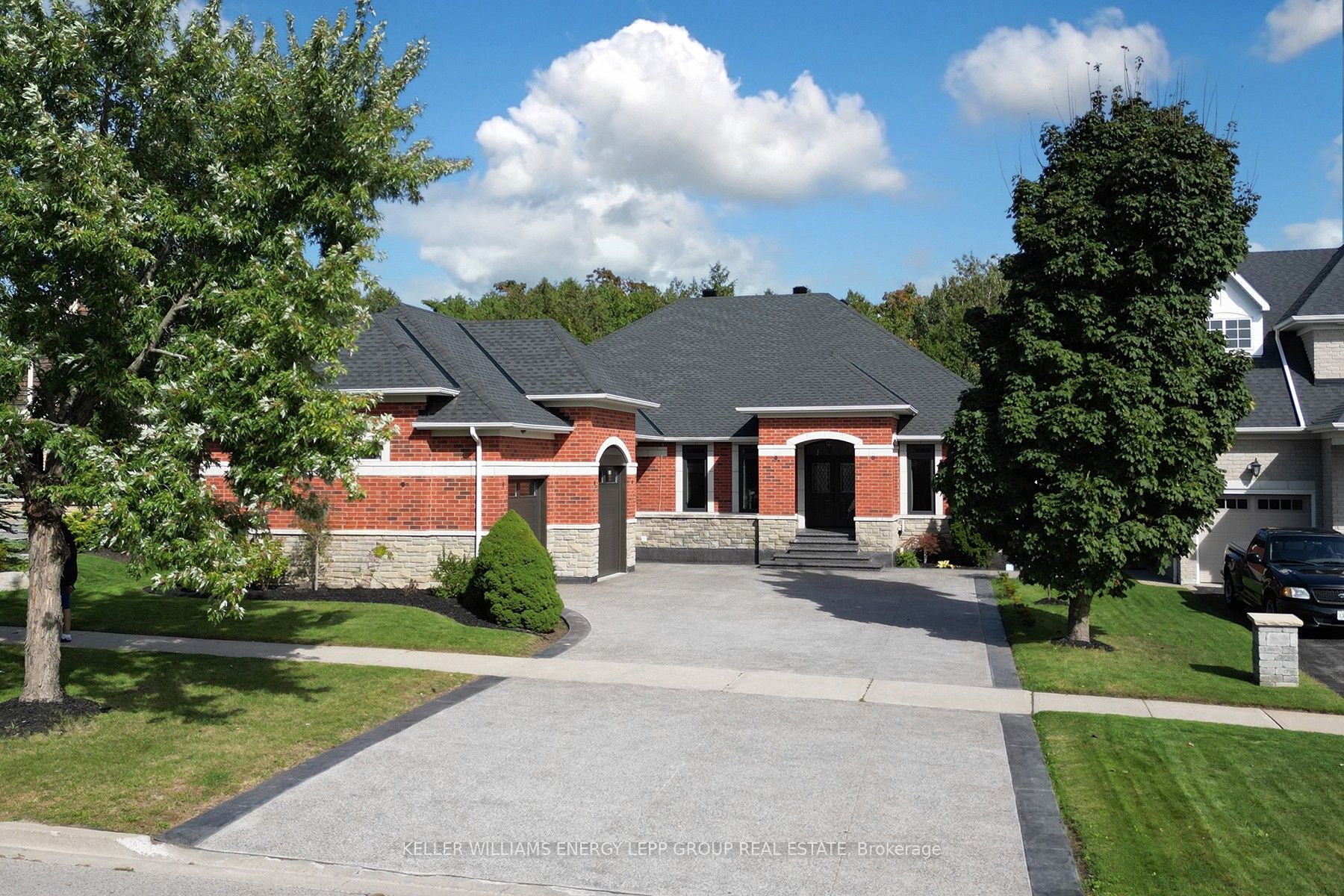 3693 Cochrane Street