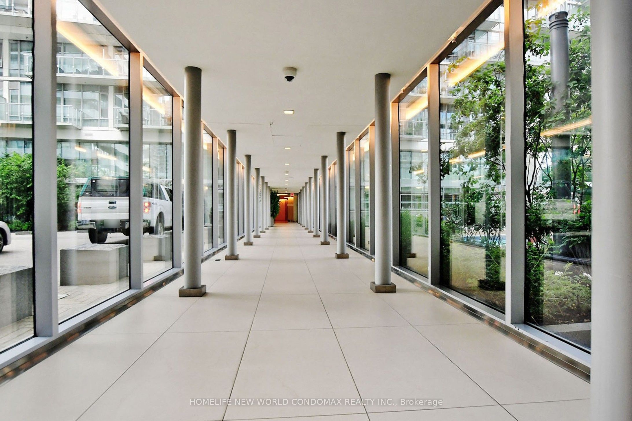 15 Queens Quay E 1201