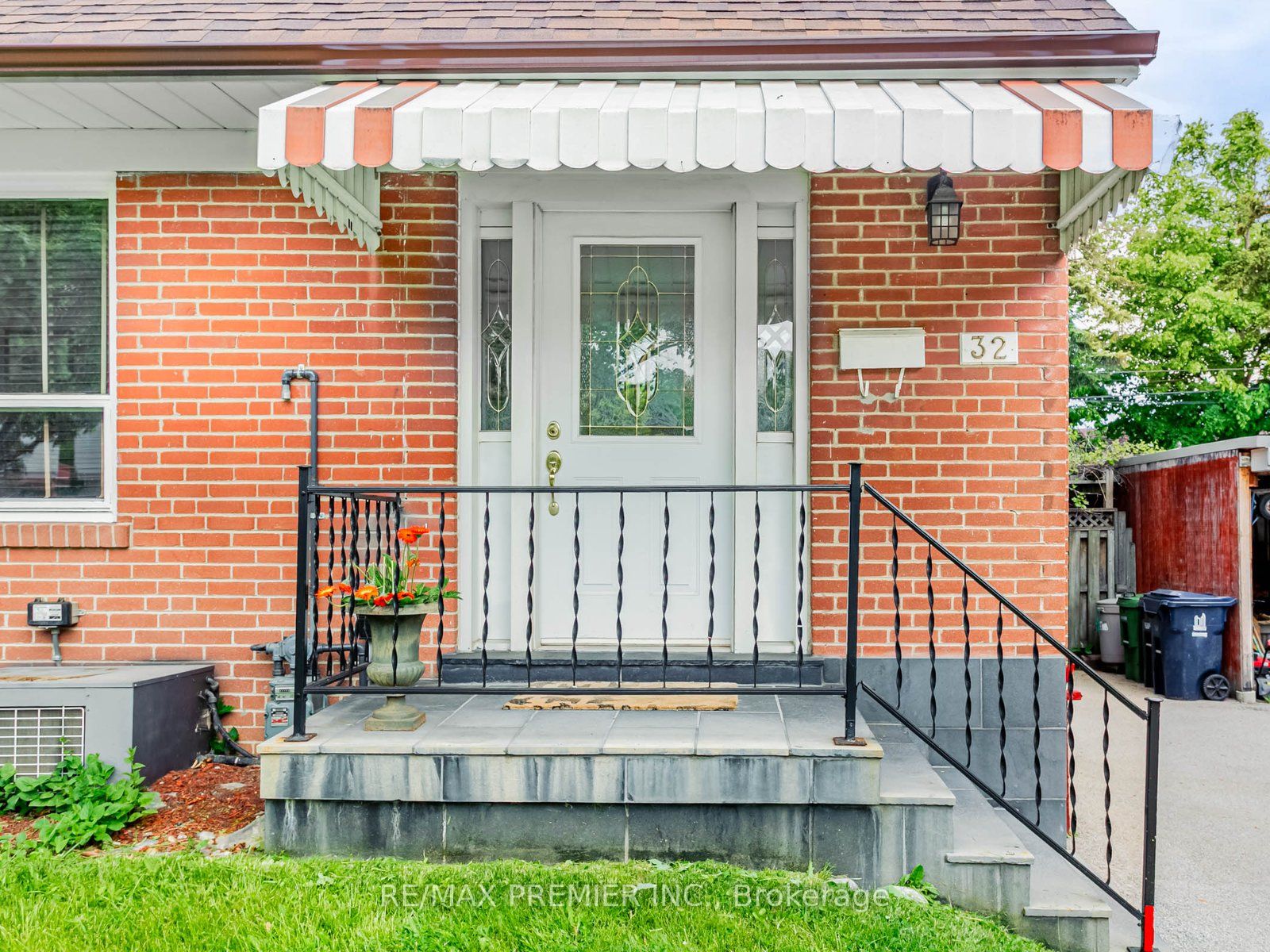 32 Genthorn Avenue