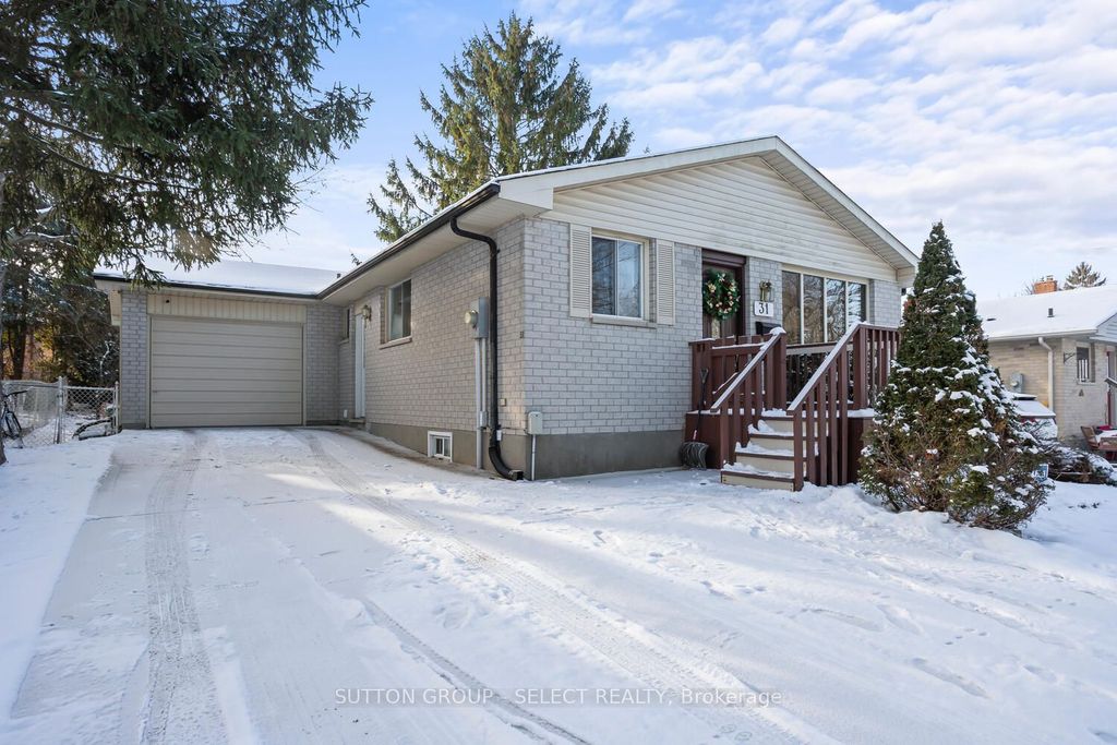 Photo of 31 Meadowview Road, London South, ON N6J 4E5 (MLS # X12598600)