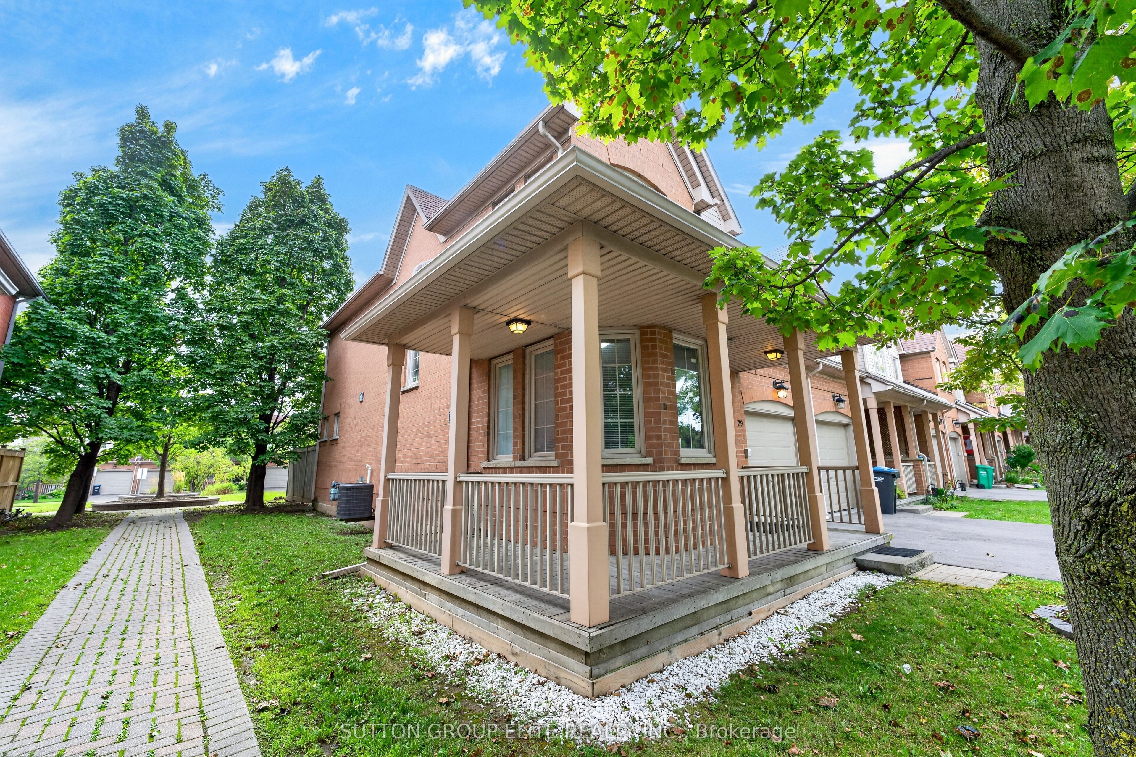 5223 Fairford Crescent 29