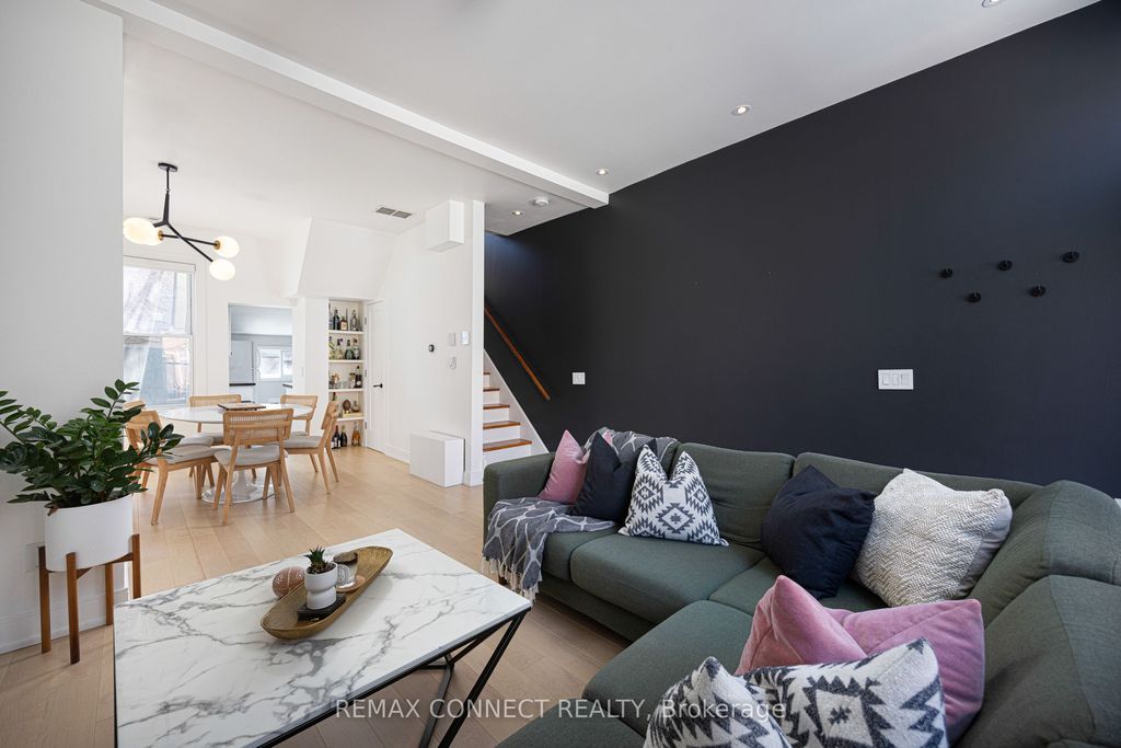 Photo of 553 King Street E, Toronto, ON M5A 1M5 (MLS # C13084302)