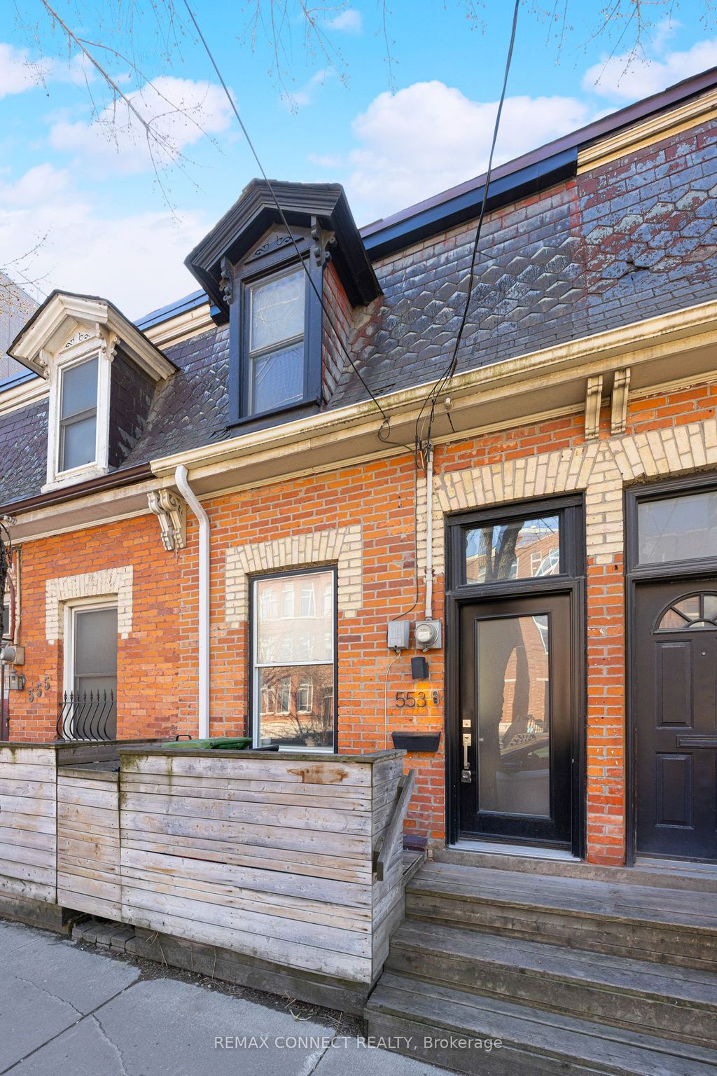 Photo of 553 King Street E, Toronto, ON M5A 1M5 (MLS # C13084302)