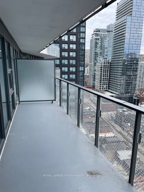 11 Wellesley Street W 1701