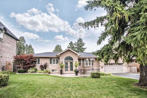 4 Orlon Crescent Richmond Hill ON L4C 6S5