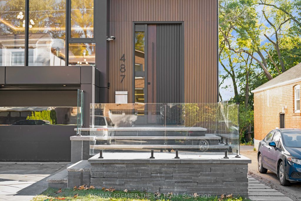 Photo of 487 Coldstream Avenue, Toronto, ON M5N 1Y6 (MLS # C12704108)