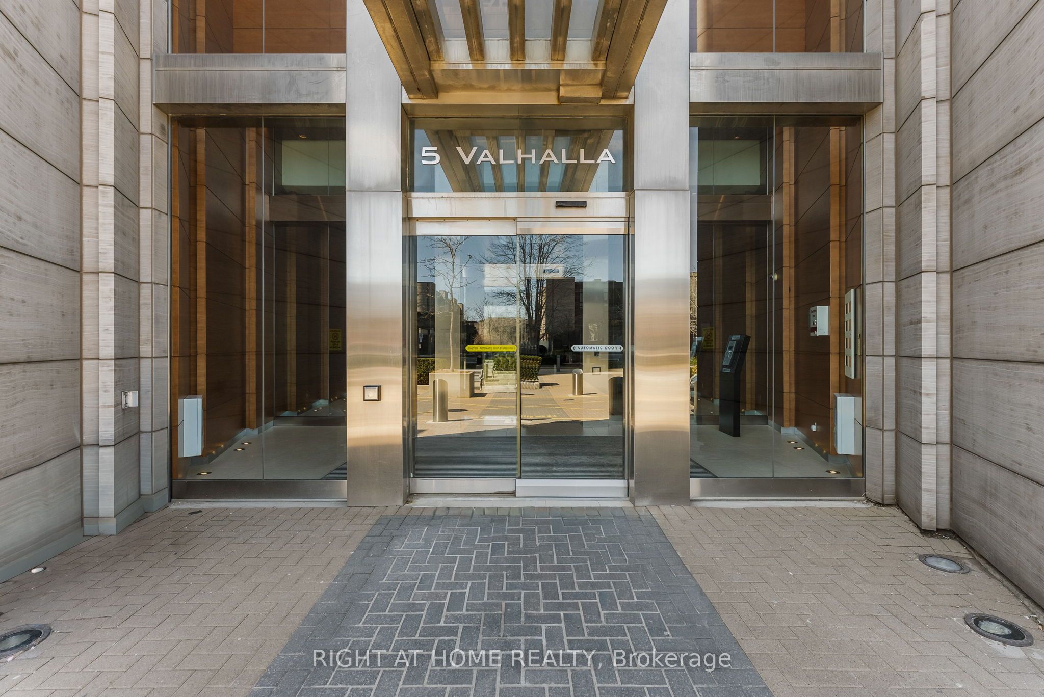 5 Valhalla Inn Road 2801