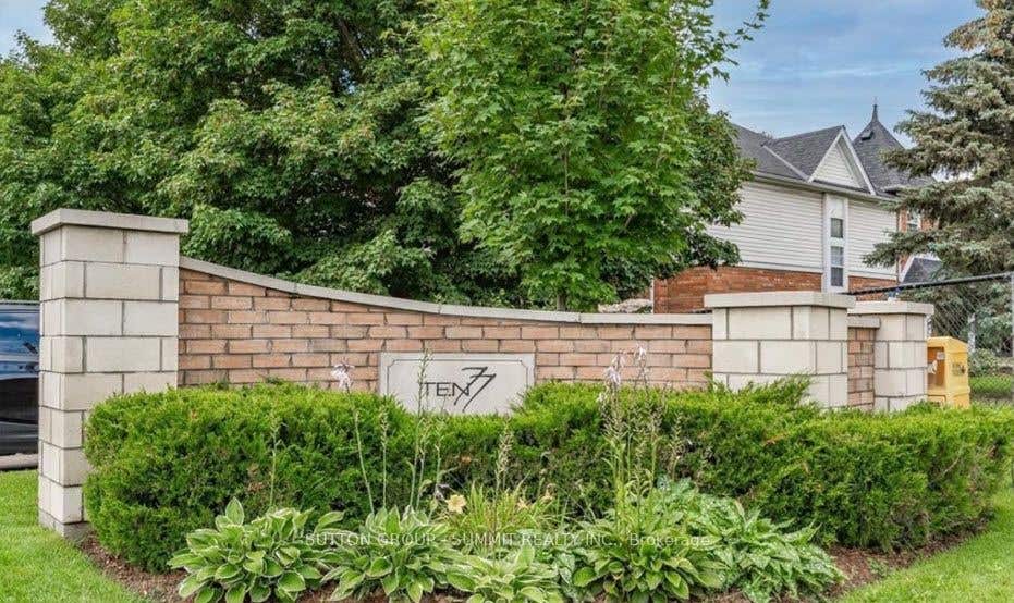 Photo of 1077 GORDON Street #242, Guelph, ON N1E 0E3 (MLS # X13464972)