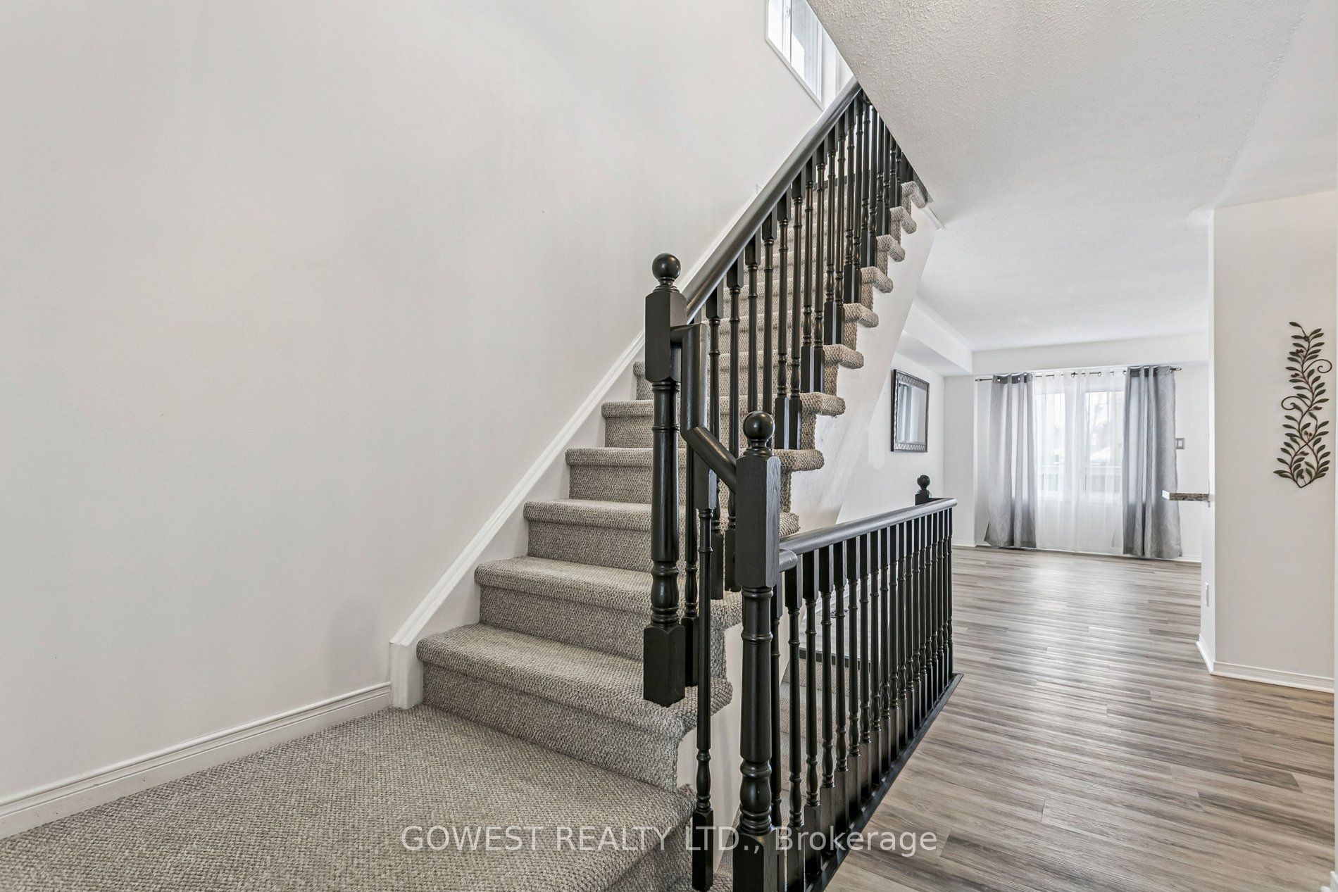 3150 Erin Centre Boulevard 14