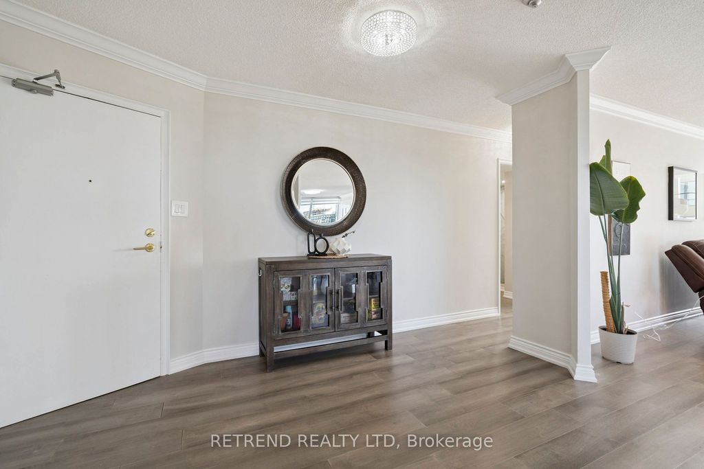 Photo of 32 Clarissa Drive #826, Richmond Hill, ON L4C 9R7 (MLS # N12715832)