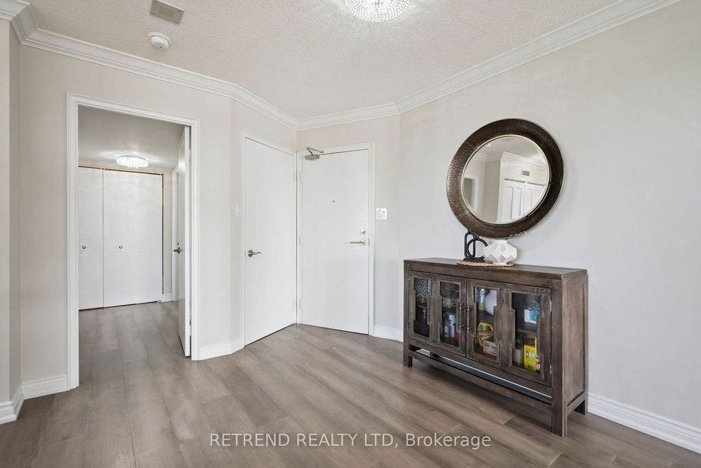 Photo of 32 Clarissa Drive #826, Richmond Hill, ON L4C 9R7 (MLS # N12715832)