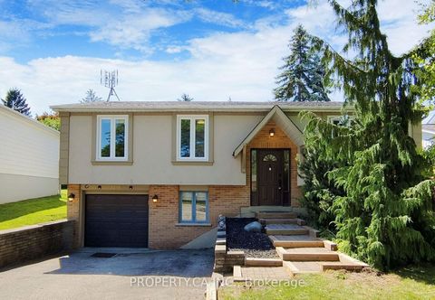 2221 Buttonbush Crescent Main Mississauga ON L5L 1C4