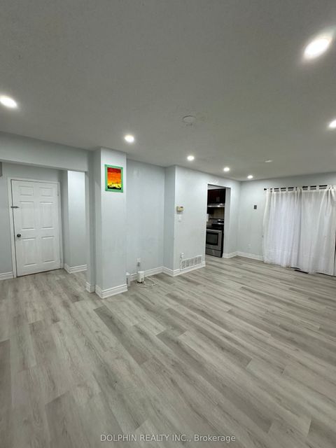 5056 Sunray Drive Mississauga ON L5R 2W1