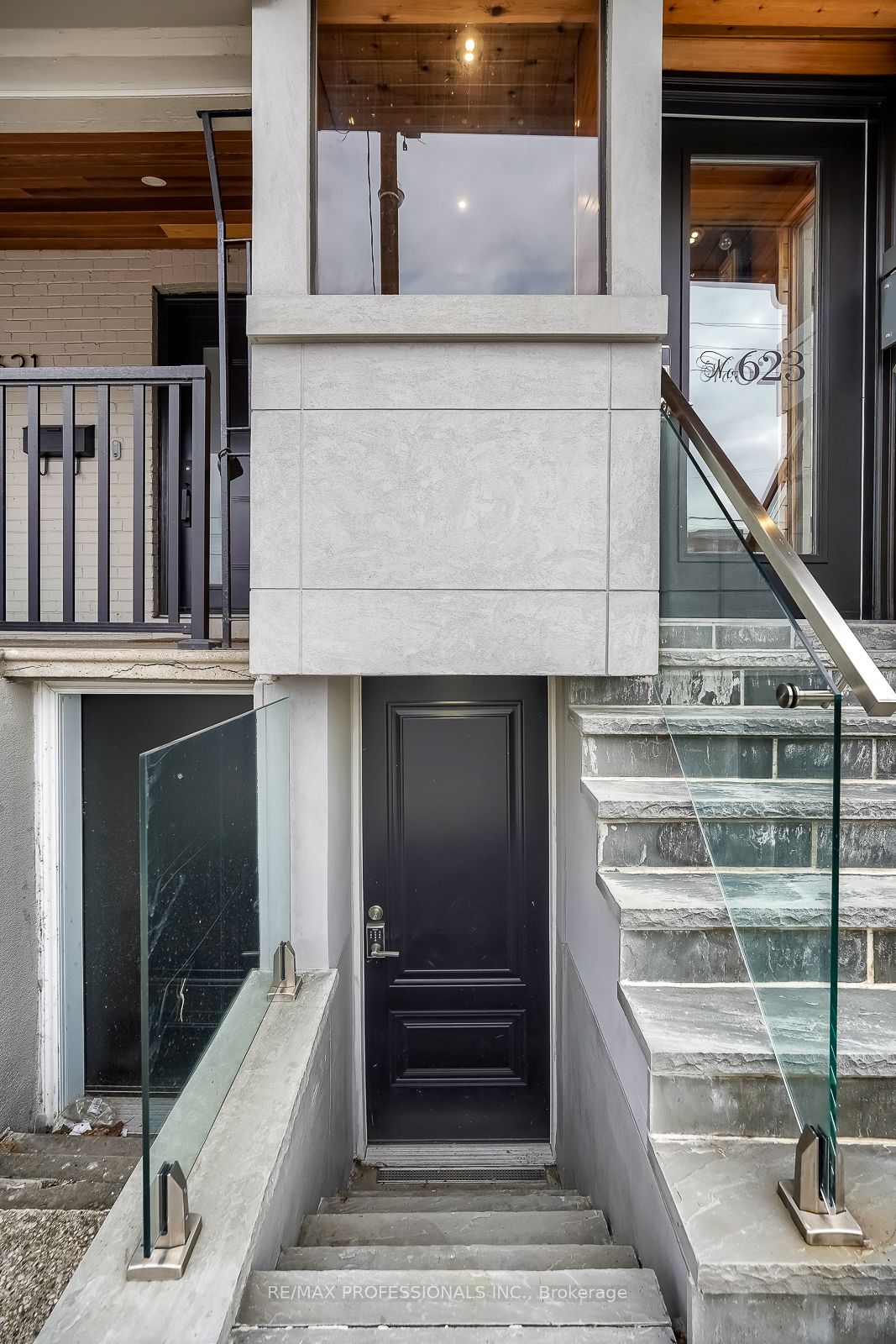 623 Dupont Street
