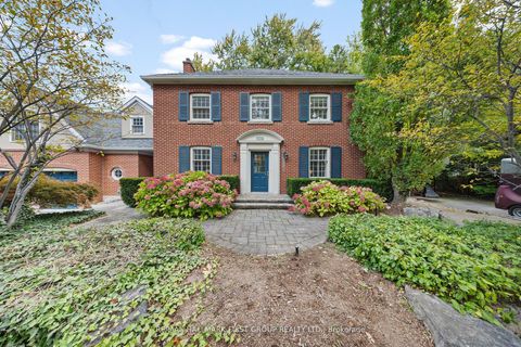 257 Roseland Crescent Burlington ON L7N 1S4