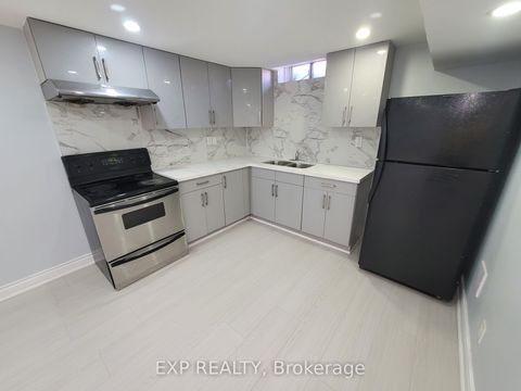 4372 Heathgate Crescent Mississauga ON L5R 2C1