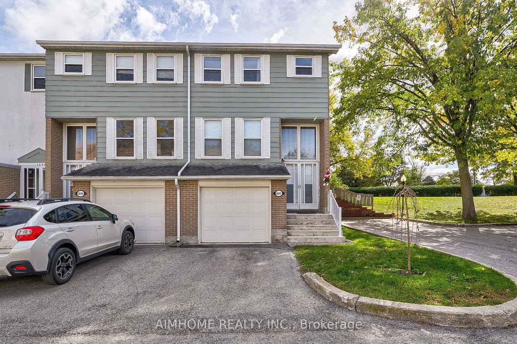Photo of 1692 John Street, Markham, ON L3T 1Y9 (MLS # N13473020)