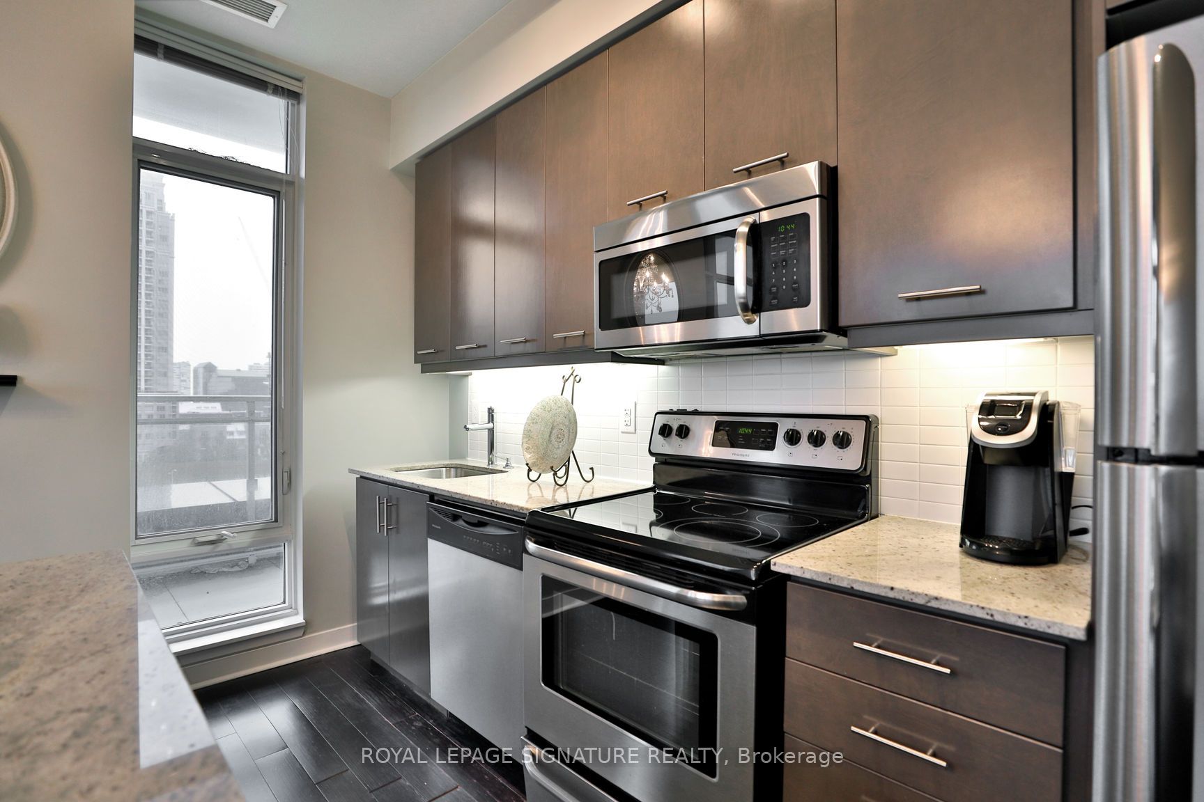 365 Prince Of Wales Drive 602