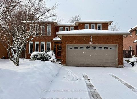 1151 Manor Road Oakville ON L6M 1G3