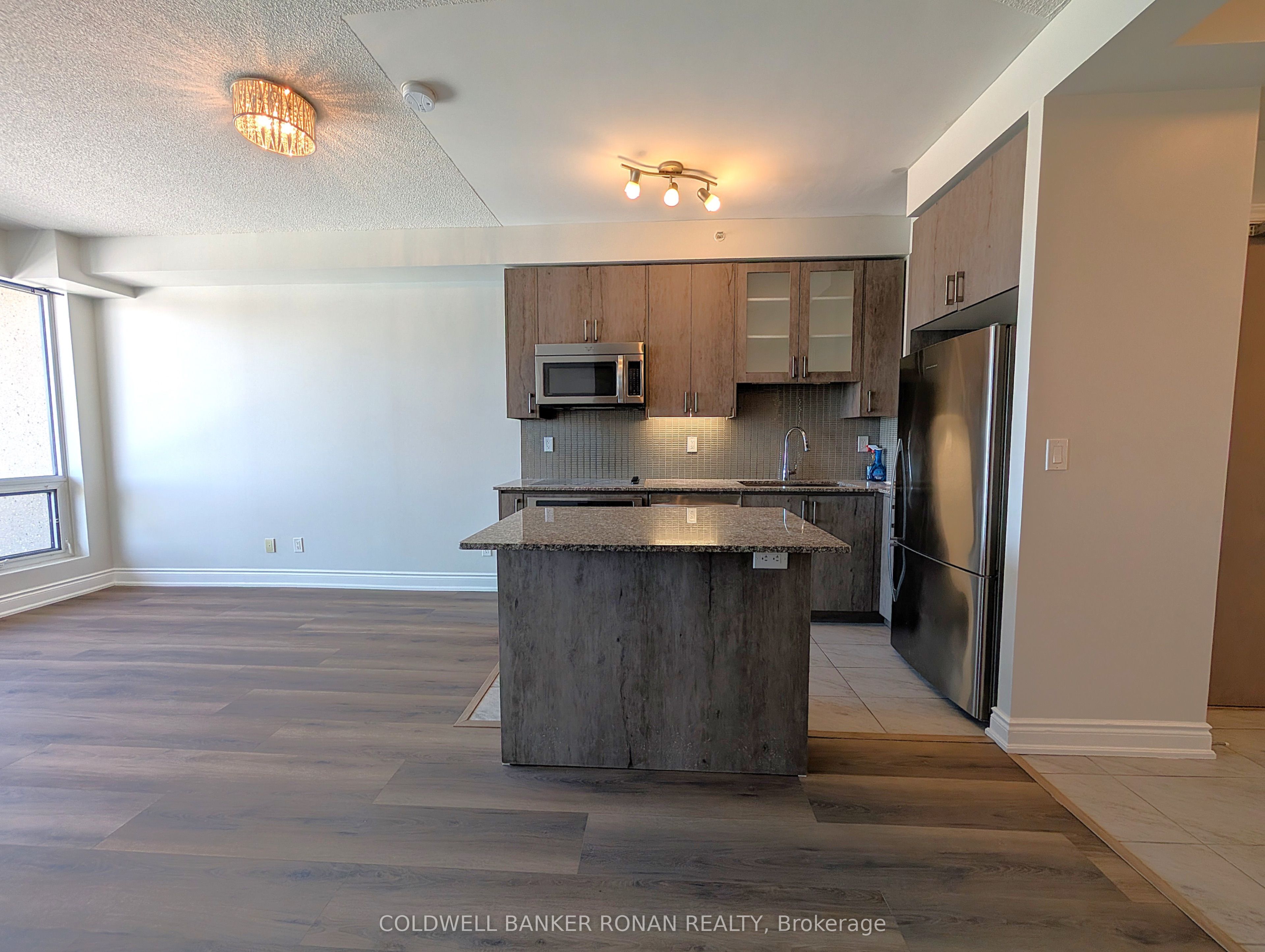 9090 Yonge Street 301B