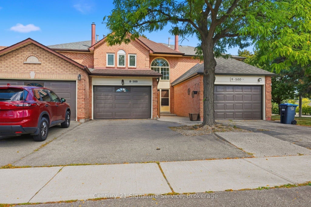 Photo of 500 Silverthorne Crescent #8, Mississauga, ON L5R 1W3 (MLS # W13827200)