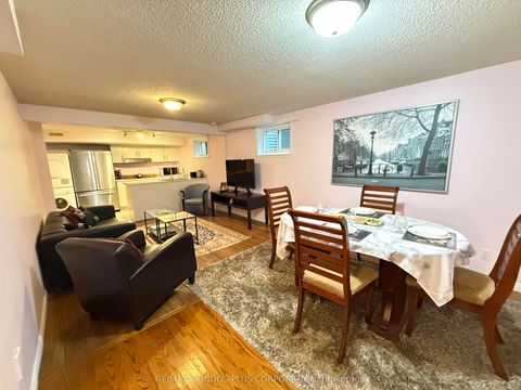 7 Mckelvey Drive Lower Level #A Markham ON L3T 5X6