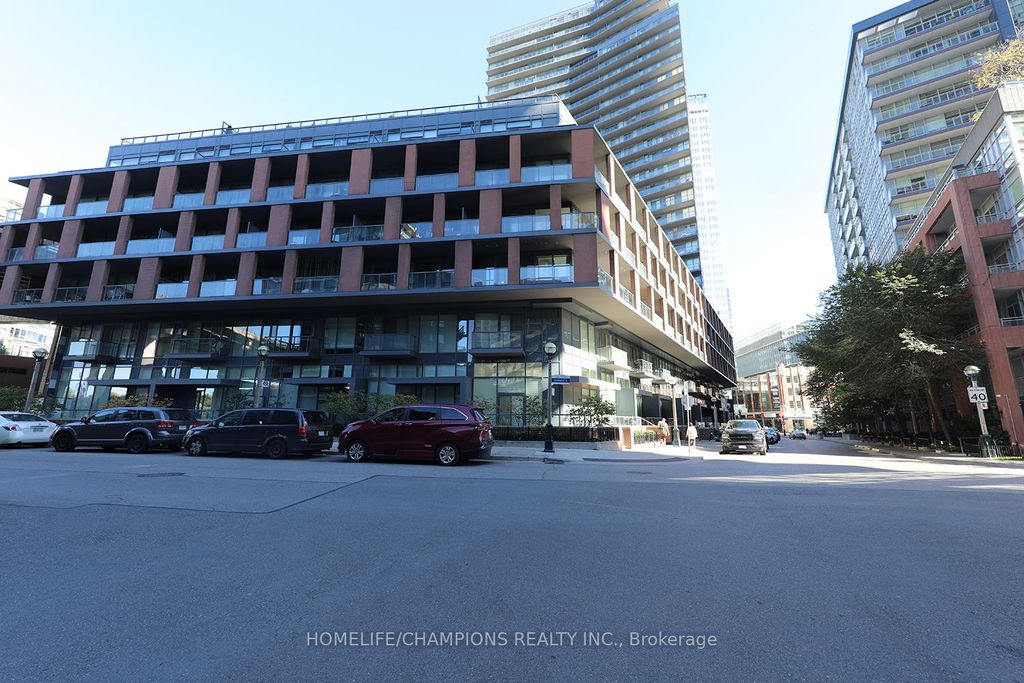 Photo of 20 Bruyeres Mews #Th10, Toronto, ON M5V 0G8 (MLS # C12514206)